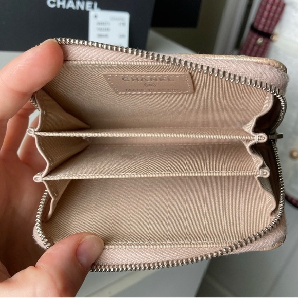 Chanel 17b rose gold zippy card holder wallet - Picture 3 of 9